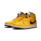 Jordan Skor Jordans 1 Mid Taxi Yel UNIVERSITY GOLD guld 554724 700