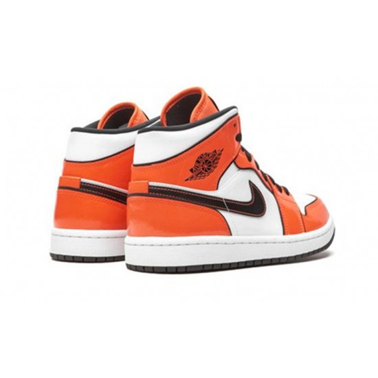 Jordan Skor Jordans 1 Mid SE “Turf Orange” TURF ORANGE DD6834 802